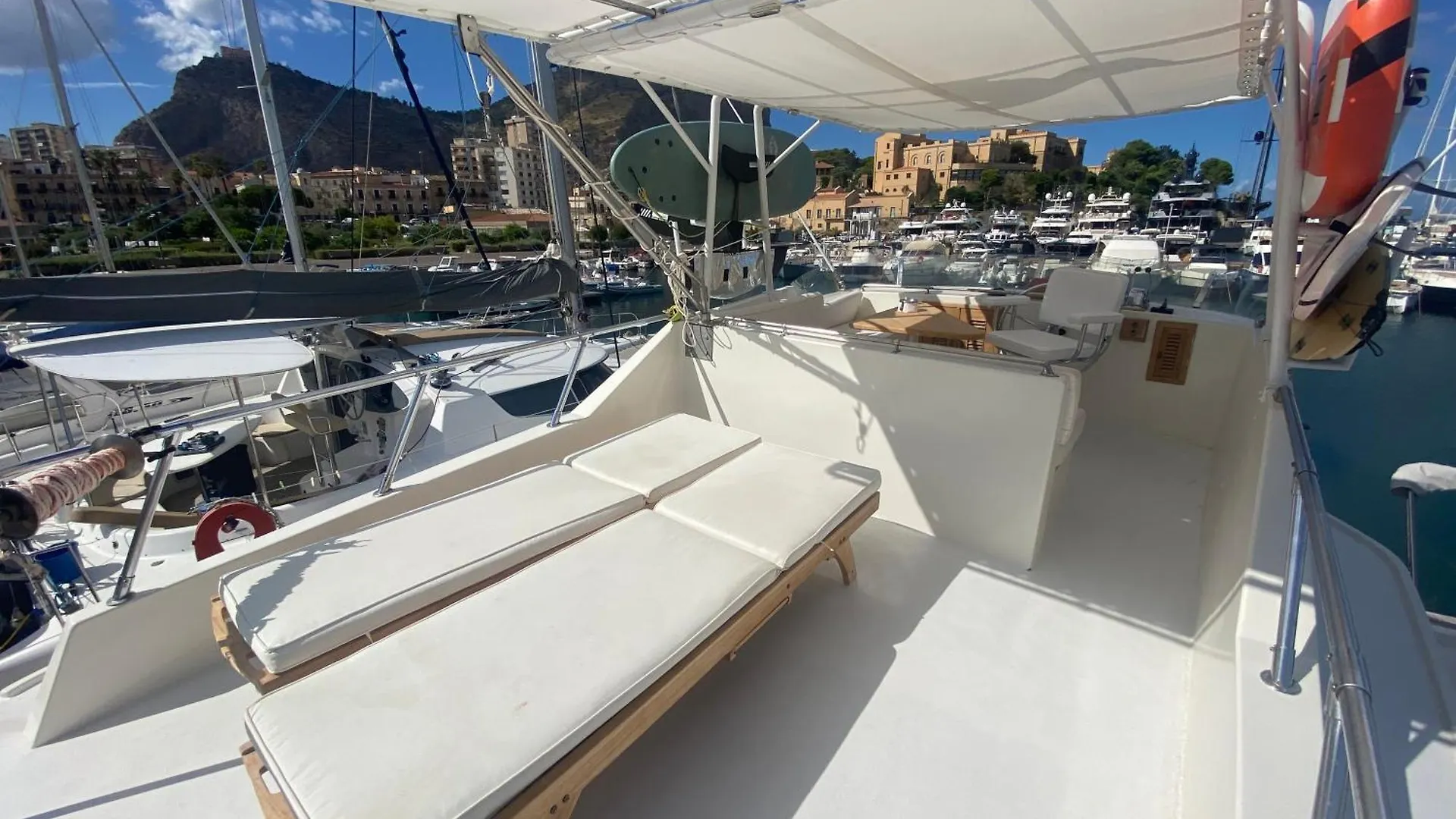 Lady Mari Hotell Palermo 0*,
